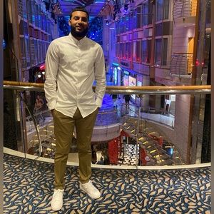 Meet your Posher, Justin